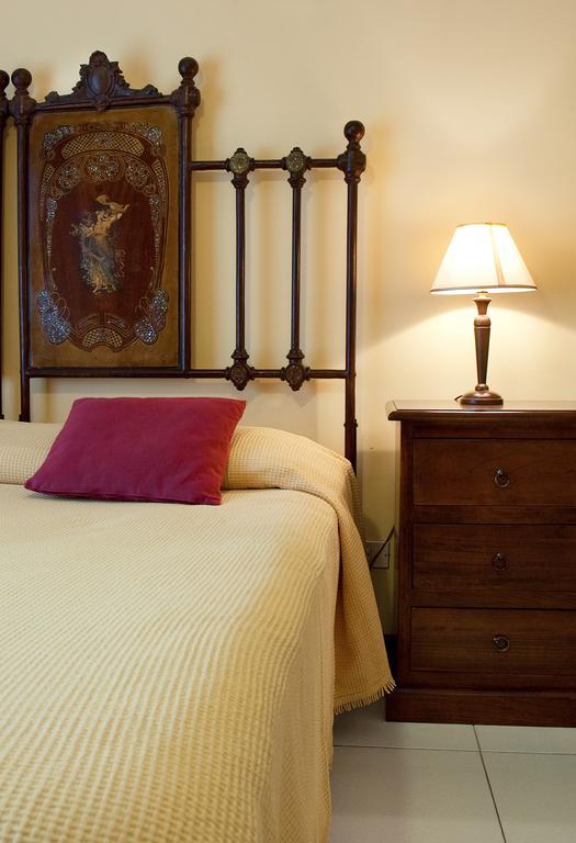 Bed and Breakfast Porto Ulisse à Catane Extérieur photo