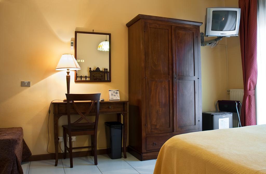 Bed and Breakfast Porto Ulisse à Catane Extérieur photo