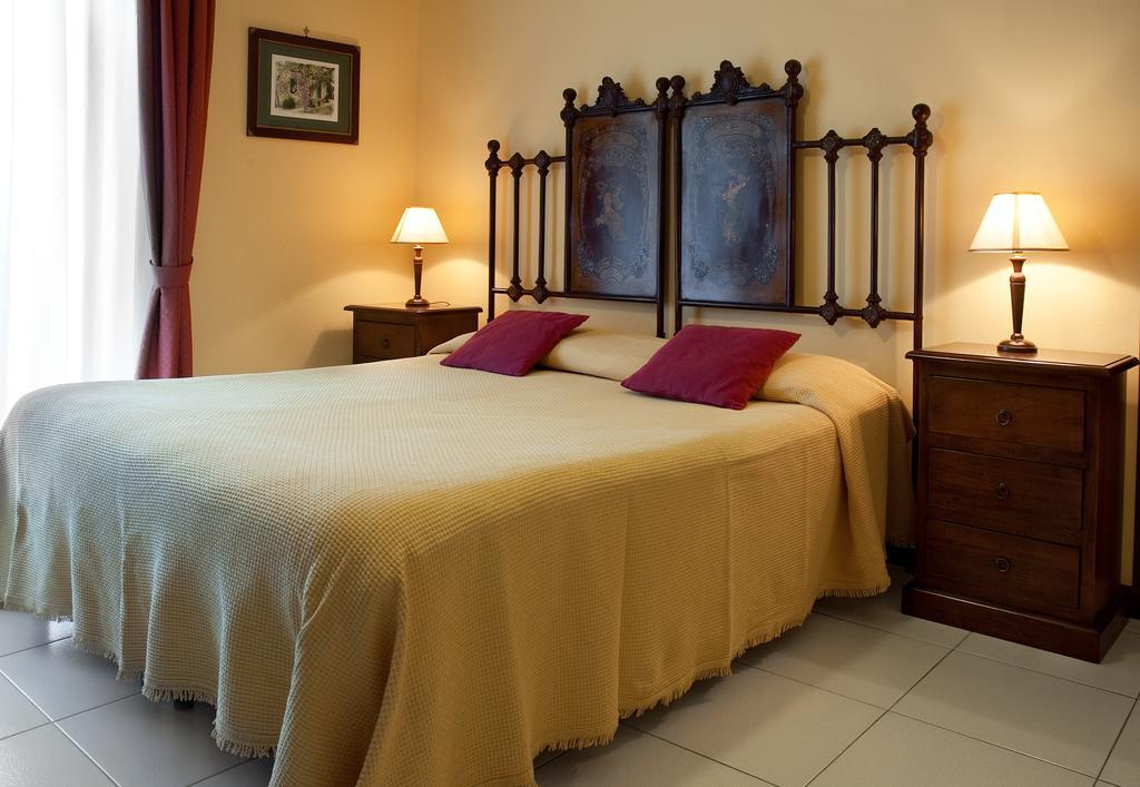 Bed and Breakfast Porto Ulisse à Catane Extérieur photo